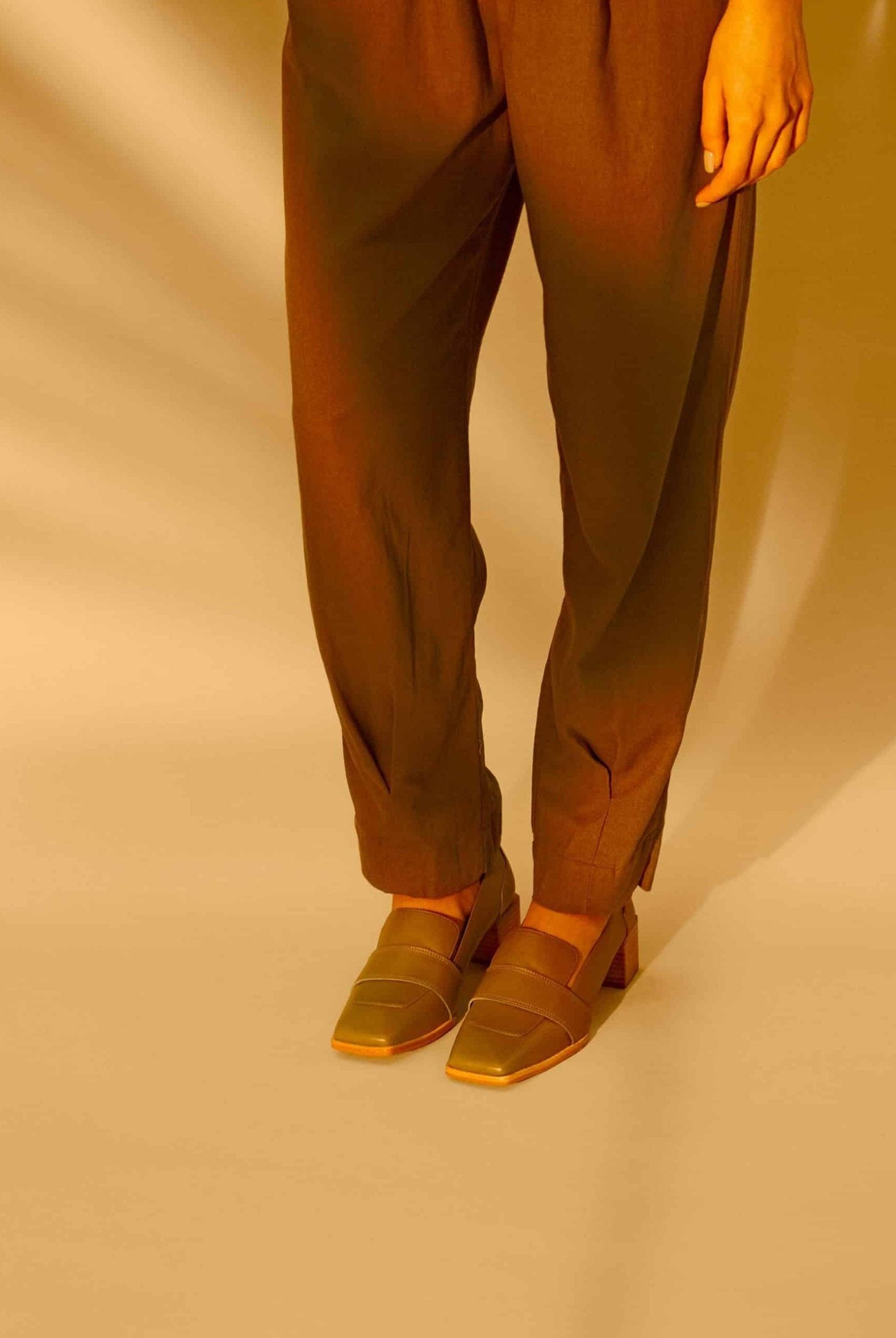 Mangará Louro Women's Loafers - Premium Leather